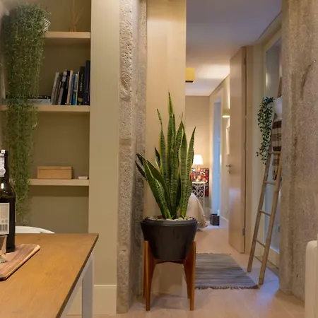 Homeintown Almada - Downtown Elegant - Terrace Ac & Wifi *