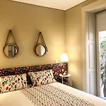 Homeintown Almada - Downtown Elegant - Terrace Ac & Wifi Lejlighed