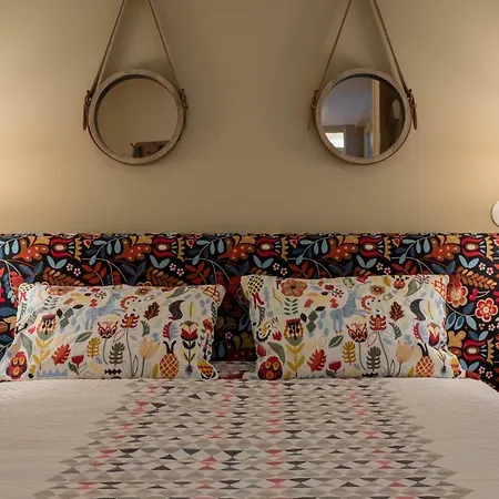 Apartamento Homeintown Almada - Downtown Elegant - Terrace Ac & Wifi