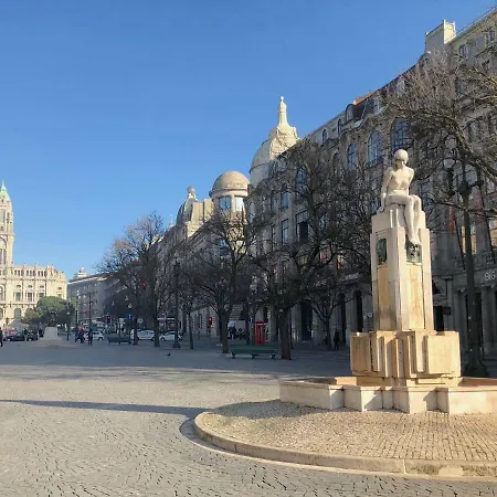 Apartamento Homeintown Almada - Downtown Elegant - Terrace Ac & Wifi Porto