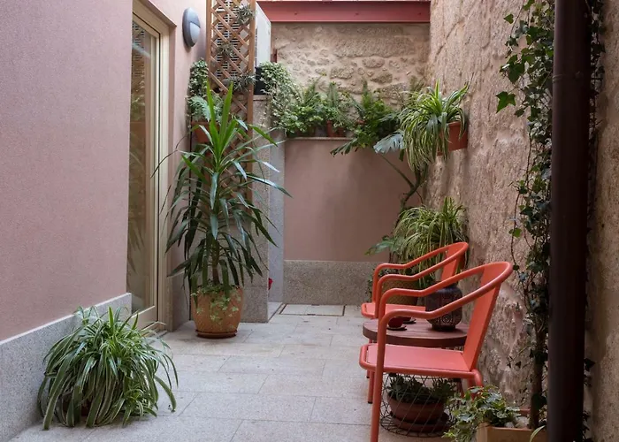 Homeintown Almada - Downtown Elegant - Terrace Ac & Wifi