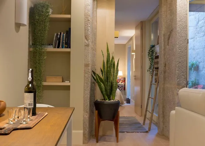 Homeintown Almada - Downtown Elegant - Terrace Ac & Wifi *