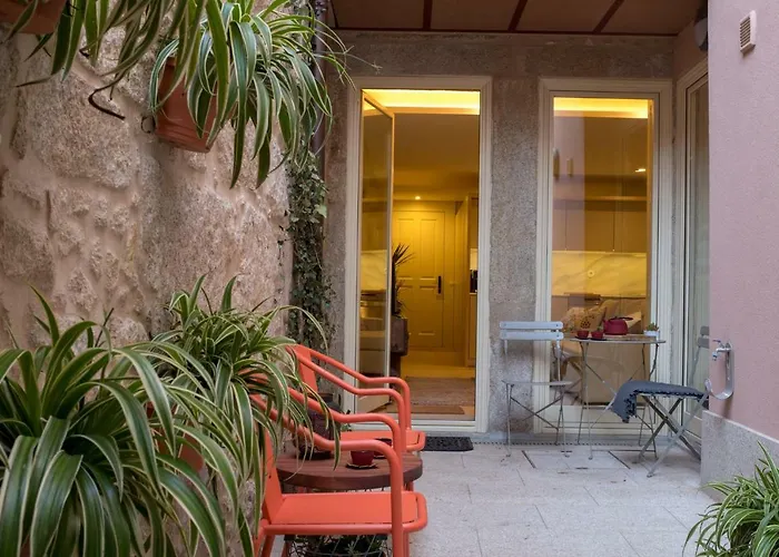 Apartment Homeintown Almada - Downtown Elegant - Terrace Ac & Wifi Porto