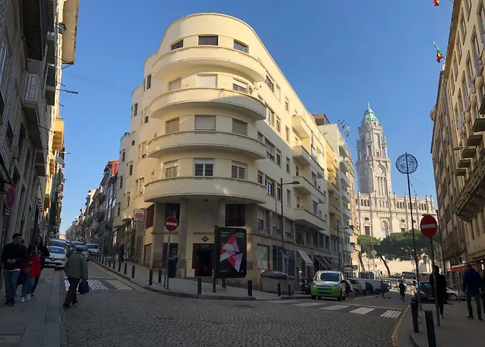 Homeintown Almada - Downtown Elegant - Terrace Ac & Wifi Porto