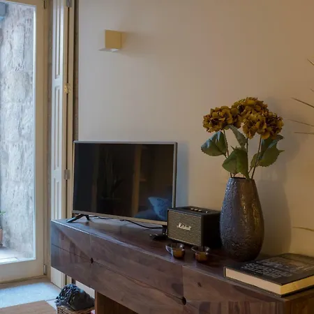 アパート Homeintown Almada - Downtown Elegant - Terrace Ac & Wifi